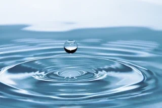 drop-of-water-578897 640